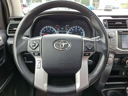 Used 2014 Toyota 4Runner SR5 Premium image 21