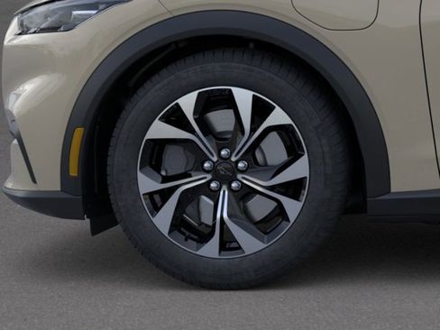 New 2026 Ford Mustang Mach-E Select RWD image 19