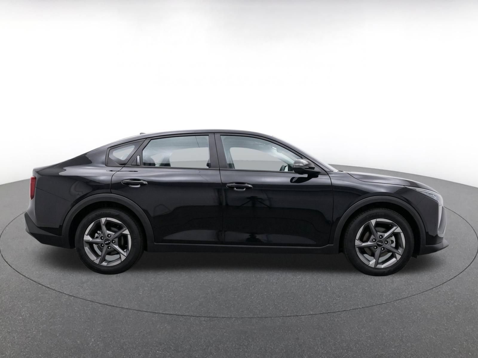 Used 2025 Kia K4 FWD image 14