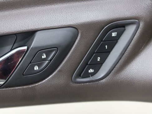 Used 2019 GMC Acadia Denali w/ Technology Package AWD/4WD image 8