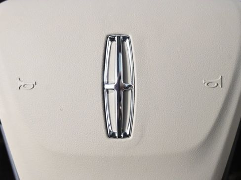 New 2026 Lincoln Corsair Reserve image 34