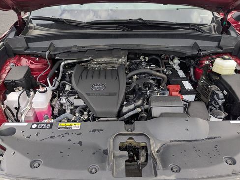 Used 2025 Toyota Grand Highlander AWD image 39