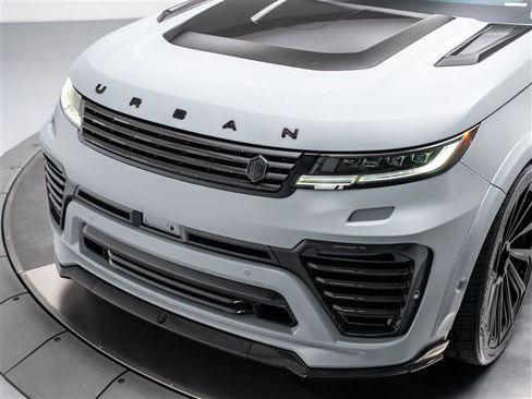 New 2026 Land Rover Range Rover Sport SV AWD/4WD image 9