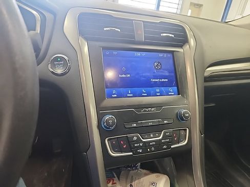 Used 2020 Ford Fusion SEL image 5