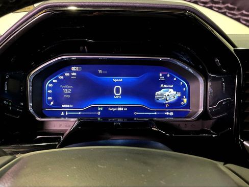 Used 2024 Chevrolet Silverado 1500 High Country image 14