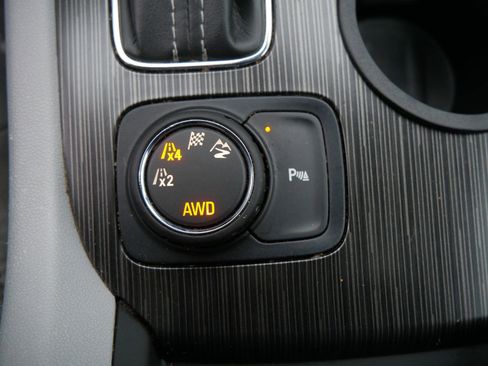 Used 2017 GMC Acadia SLT image 18