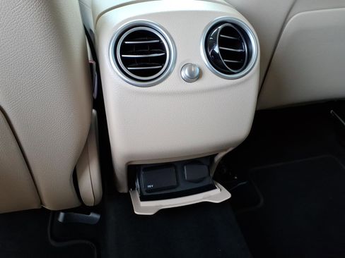 Used 2021 Mercedes-Benz GLC 300 image 18