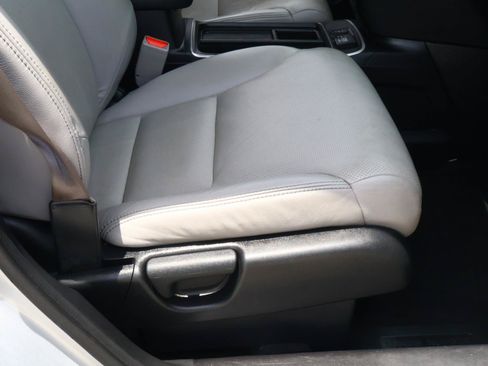 Used 2015 Honda CR-V EX-L image 17