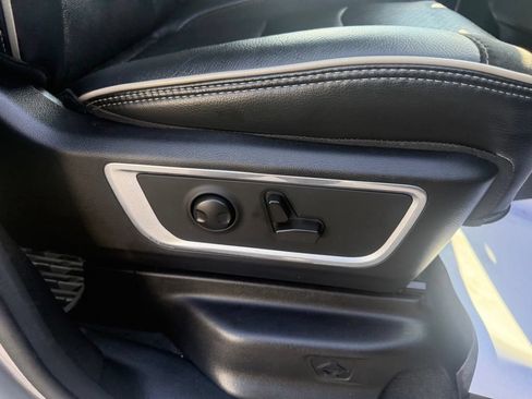 Used 2022 RAM 1500 Laramie AWD/4WD image 54