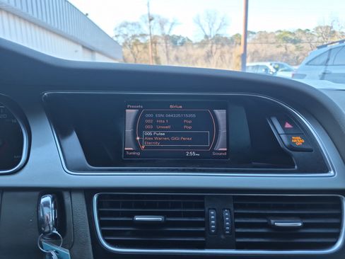 Used 2012 Audi A5 2.0T Premium image 31