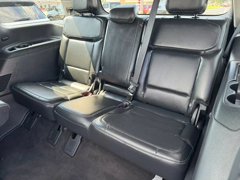 Used 2025 Ford Expedition Platinum AWD/4WD image 7