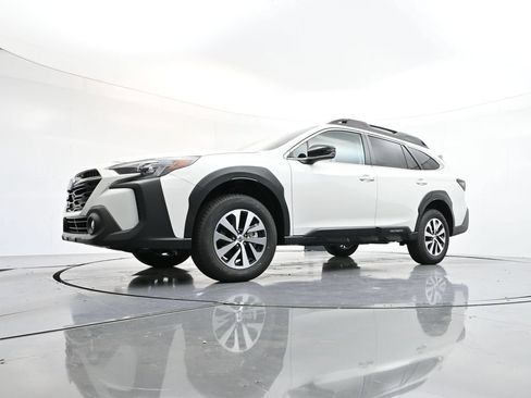 Used 2025 Subaru Outback Premium w/ Popular Package #1 AWD/4WD image 32