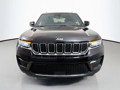 Used 2025 Jeep Grand Cherokee Laredo X w/ Luxury Tech Group I