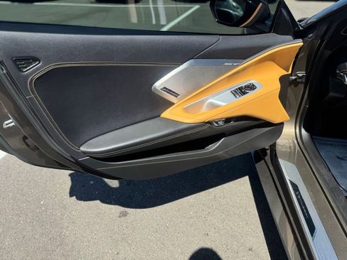 Used 2020 Chevrolet Corvette Stingray Preferred Cpe w/ 2LT Preferred Equipment Group RWD image 32