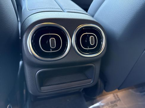 Certified 2026 Mercedes-Benz GLC 300 image 31