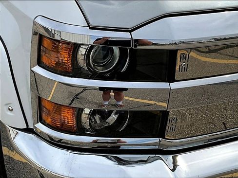 Used 2019 Chevrolet Silverado 2500 LT w/ LT Convenience Package AWD/4WD image 35