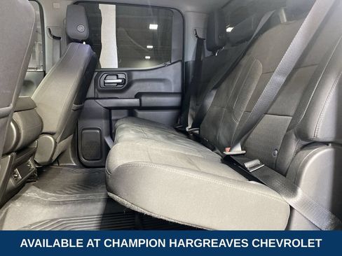 Used 2022 Chevrolet Silverado 1500 Custom Trail Boss AWD/4WD image 33