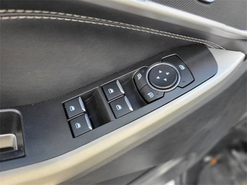 Certified 2020 Ford Explorer XLT w/ Equipment Group 202A image 15