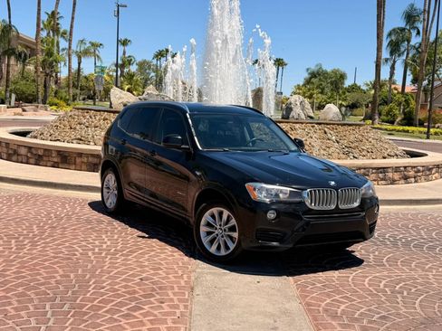 Used 2017 BMW X3 sDrive28i RWD image 3