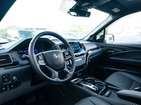Used 2021 Honda Passport Elite image 16
