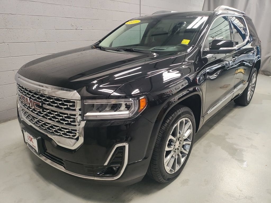 Used 2023 GMC Acadia Denali w/ Denali Technology Package FWD image 18