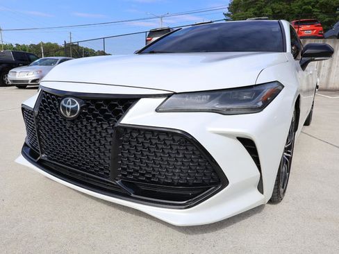 Used 2019 Toyota Avalon Touring FWD image 52