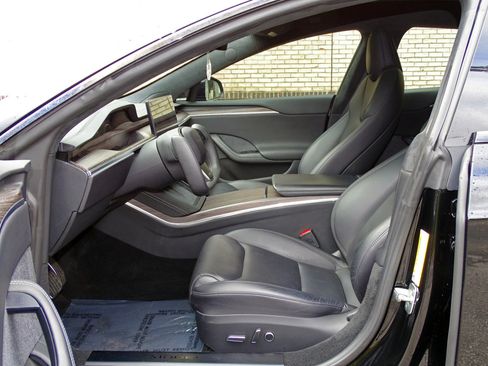 Used 2021 Tesla Model S Long Range image 11