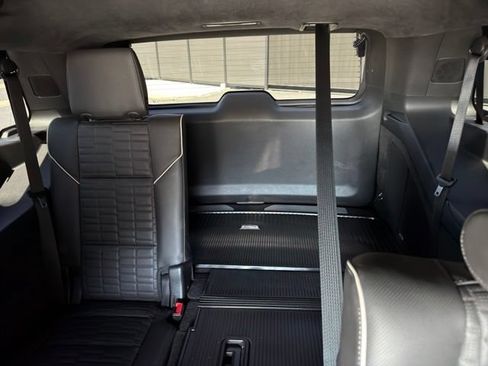 Used 2024 Cadillac Escalade Sport Platinum w/ LPO, Floor Liner Package AWD/4WD image 11
