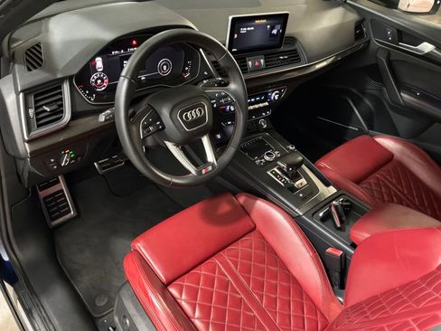 Used 2018 Audi SQ5 Premium Plus w/ Navigation Package image 17