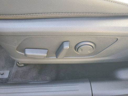 New 2026 Kia Sportage EX w/ EX Panoramic Sunroof Package image 25