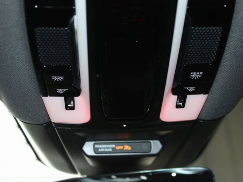 Used 2023 Porsche Cayenne S image 40