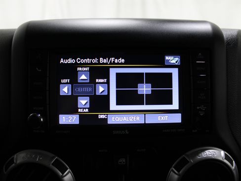 Used 2015 Jeep Wrangler Unlimited Sahara w/ Connectivity Group image 15