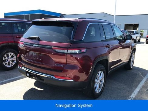 Used 2023 Jeep Grand Cherokee Limited AWD/4WD image 2