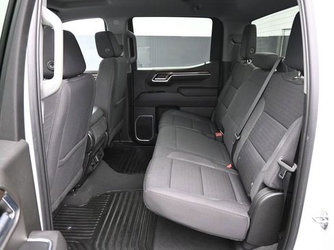 Used 2023 Chevrolet Silverado 1500 LT image 13