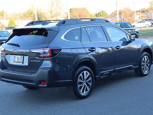 Used 2025 Subaru Outback Premium w/ Popular Package #1 AWD/4WD image 7