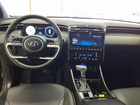 Used 2024 Hyundai Santa Cruz Limited AWD/4WD image 16