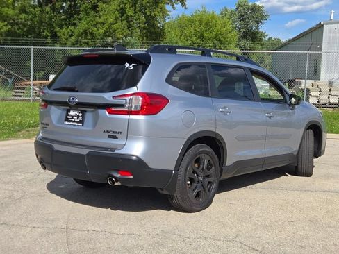 Certified 2025 Subaru Ascent Bronze Edition AWD/4WD image 12