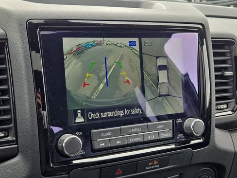 Used 2022 Nissan Frontier PRO-4X w/ Pro-4X Premium Package image 13