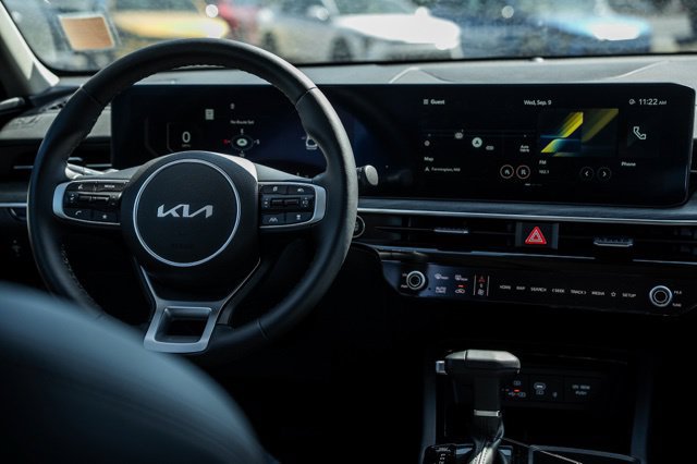New 2025 Kia K5 EX FWD image 13