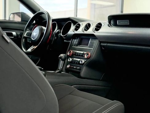 Used 2019 Ford Mustang GT image 15