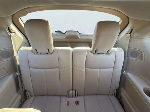 Used 2018 Nissan Pathfinder Platinum w/ Cargo Package image 18