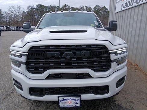 New 2026 RAM 2500 Limited image 17