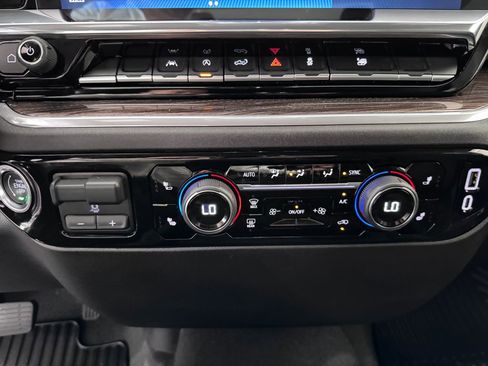 Certified 2025 Chevrolet Silverado 1500 LT image 18