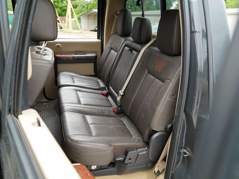 Used 2016 Ford F250 King Ranch w/ FX4 Off-Road Package AWD/4WD image 9