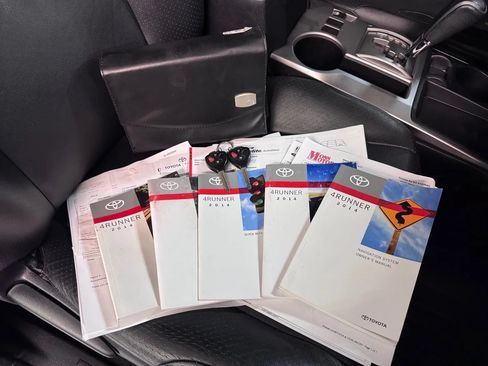 Used 2014 Toyota 4Runner SR5 RWD image 22
