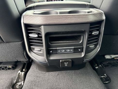 New 2026 RAM 3500 Laramie AWD/4WD image 33