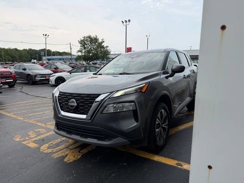 Used 2023 Nissan Rogue SV FWD image 10