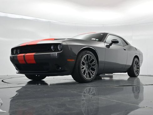 Used 2019 Dodge Challenger SXT w/ Blacktop Package RWD image 28