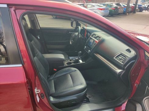 Used 2019 Subaru Outback 2.5i Limited AWD/4WD image 17