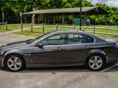 Used 2009 Pontiac G8 GT w/ Premium Package RWD image 8